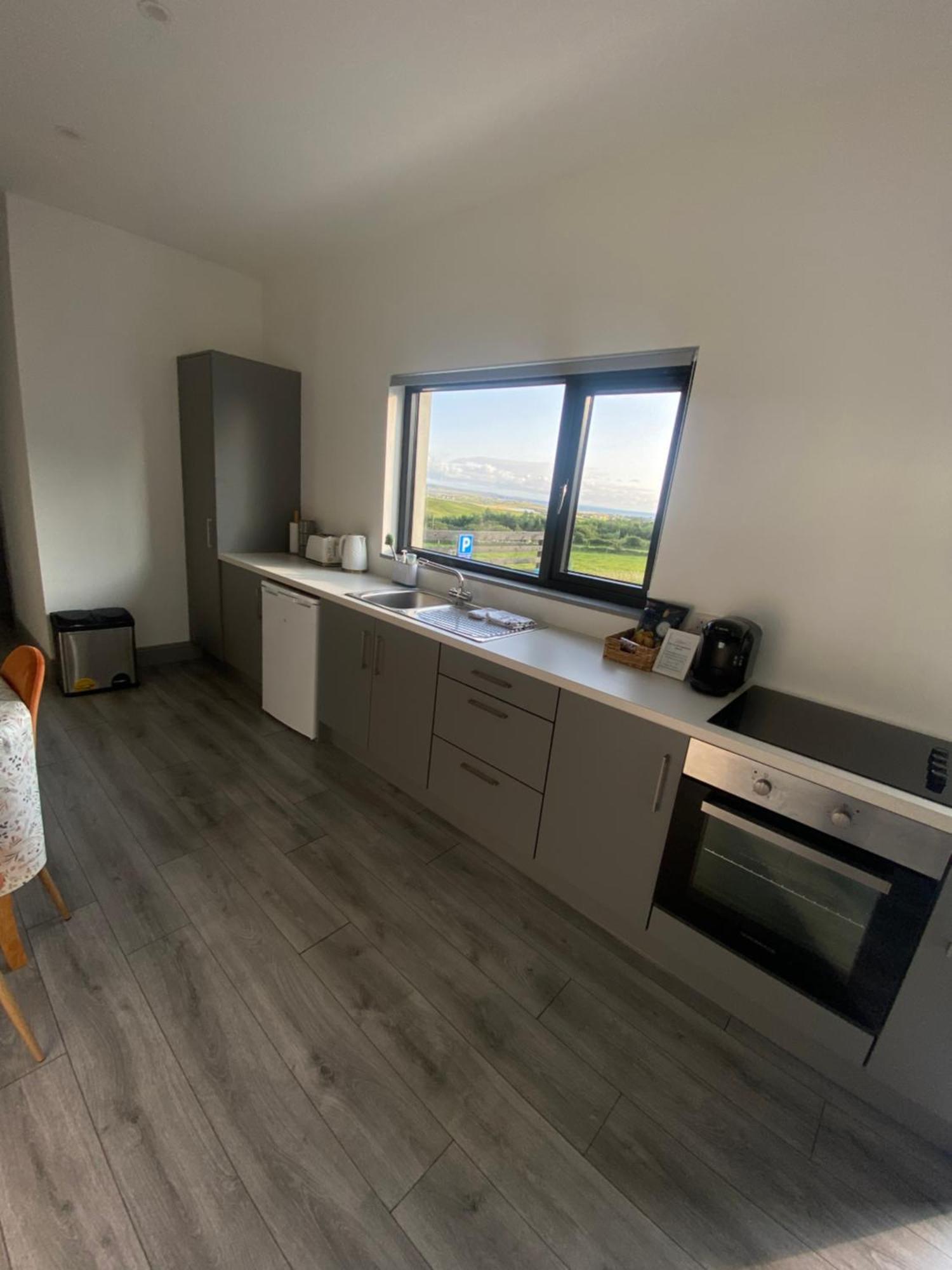 Hill Top View Apartment Lahinch Eksteriør billede